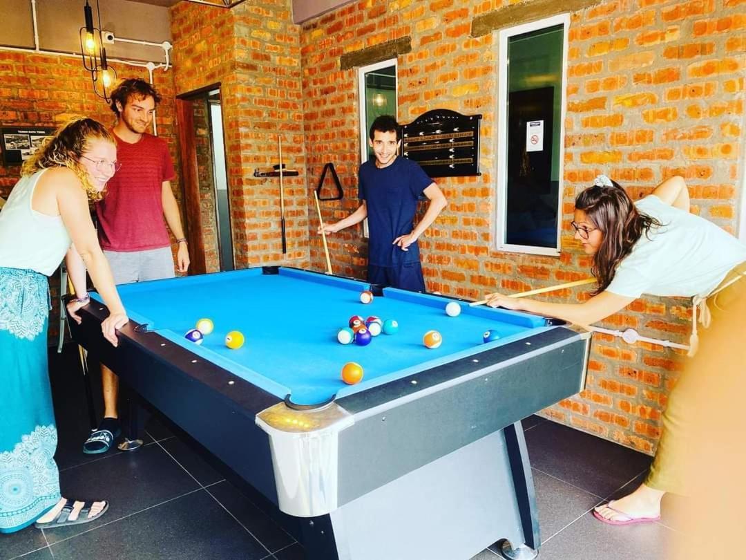 Bricks Cameron Hostel タナ・ラタ エクステリア 写真