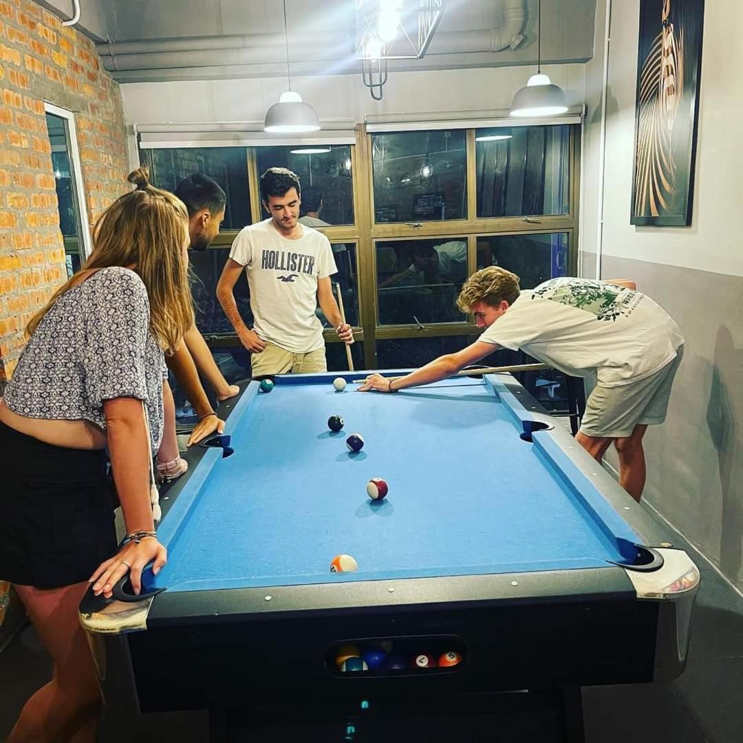Bricks Cameron Hostel タナ・ラタ エクステリア 写真